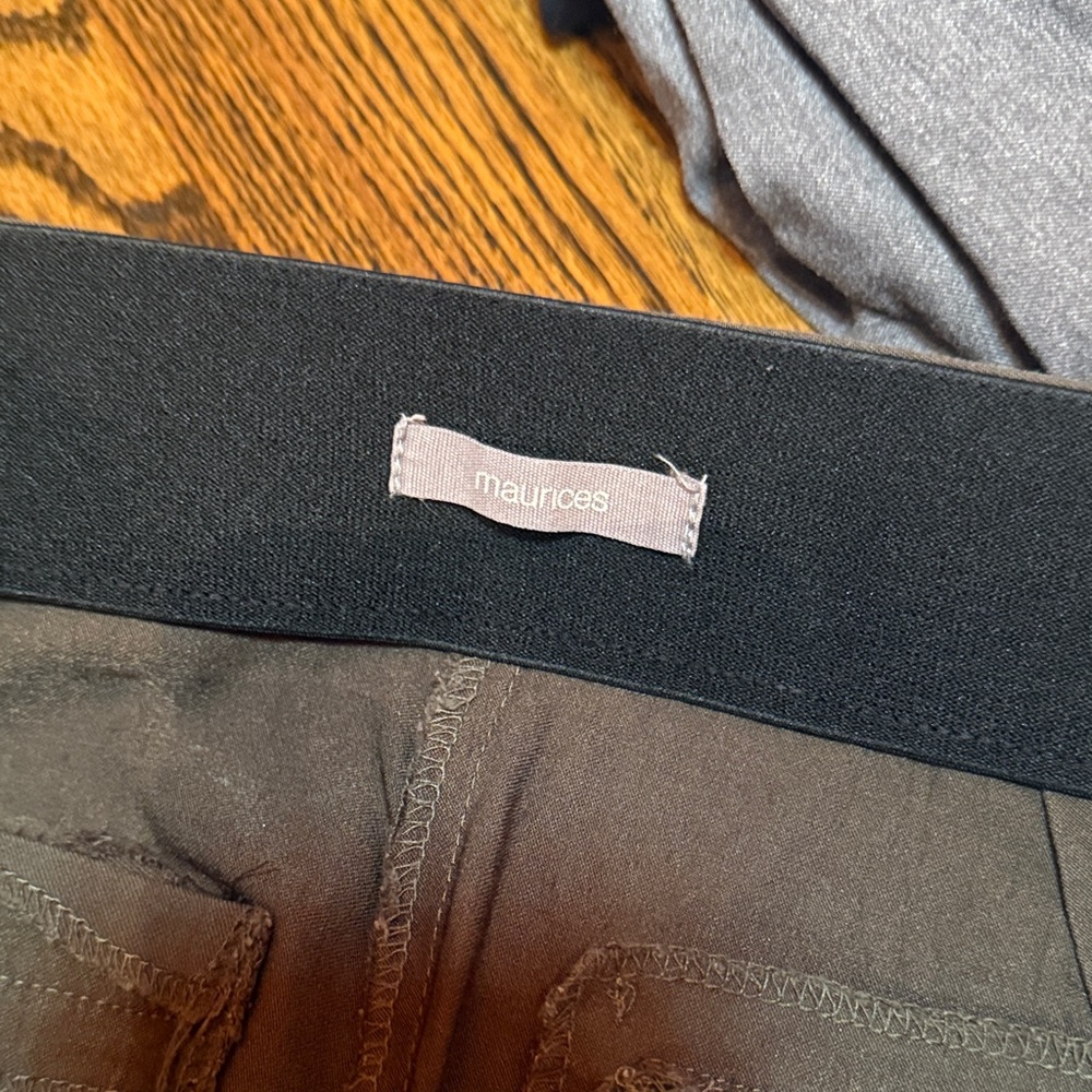 Maurices kaki green dress pants.  Size medium, very comfortable.